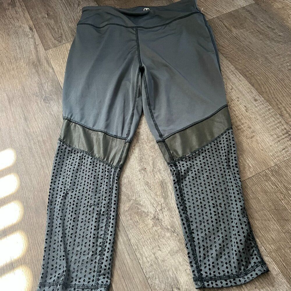 Daisy Fuentes medium‎ leggings